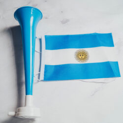 Corneta Argentina con Banderita xU.