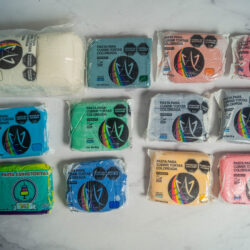 Pasta para cubrir tortas 1A1