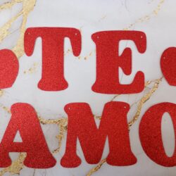 Banderín Letras Te Amo Goma Eva Glitter