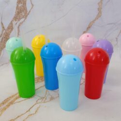 Vasos Plásticos 400cc con Tapa y Bombilla