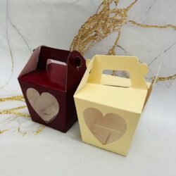 Cajas con Manija y Visor Corazón 6,5x8,5x8cm x5u. 0115